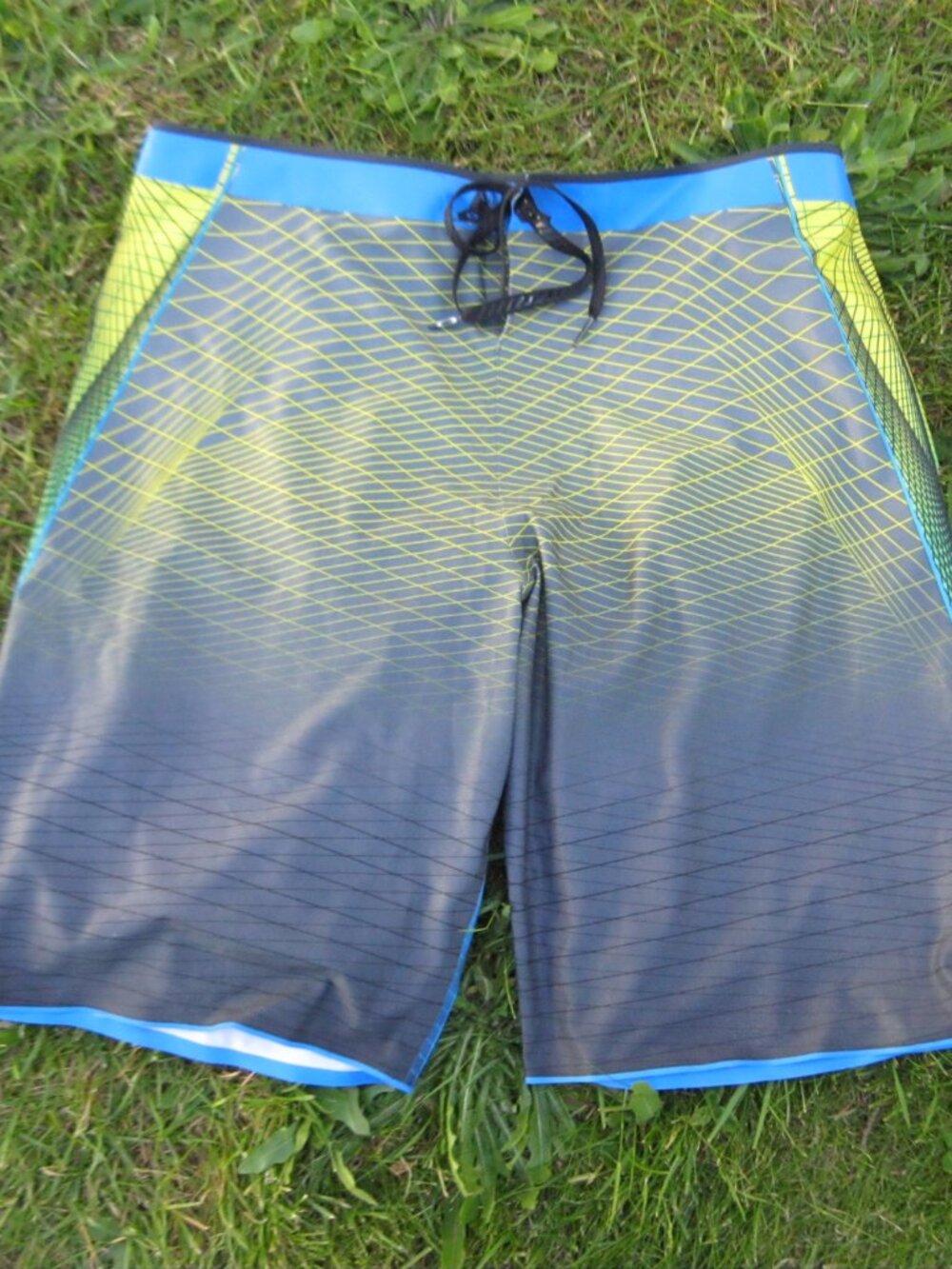 Oakley Shorts Size 34